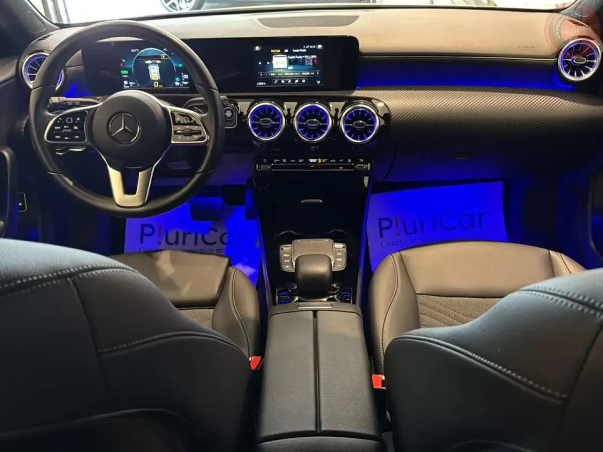 Usata Mercedes A250 160 CV (117 kW) 2022 Bianco Berlina