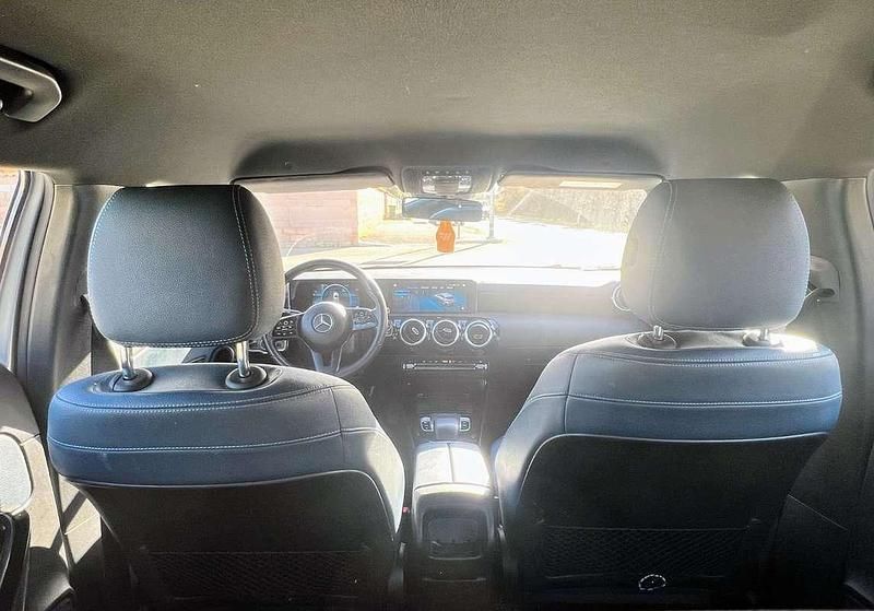Usata Mercedes A180 Business 116 CV (85 kW) 2019 Argento Berlina