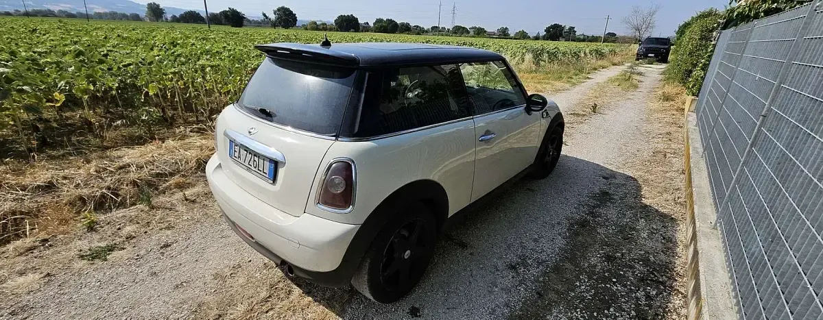 Usata Mini Cooper D 109 CV (80 kW) 2010 Utilitaria
