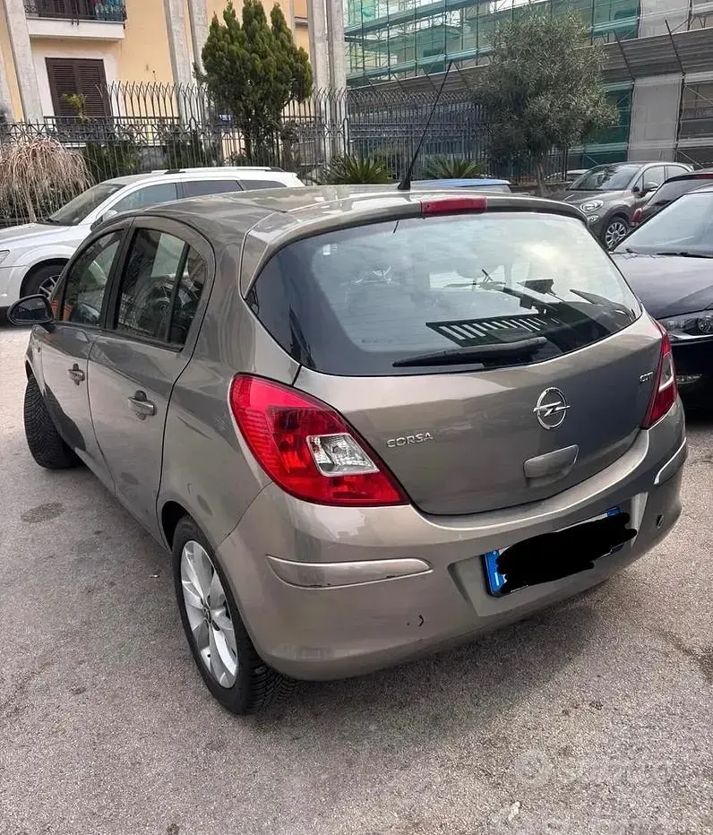 Usata Opel Corsa 75 CV (55 kW) 2013 Giallo Utilitaria