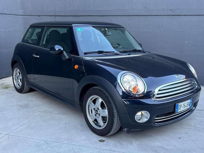 Usata Mini Cooper 120 CV (88 kW) 2008 Nero Utilitaria