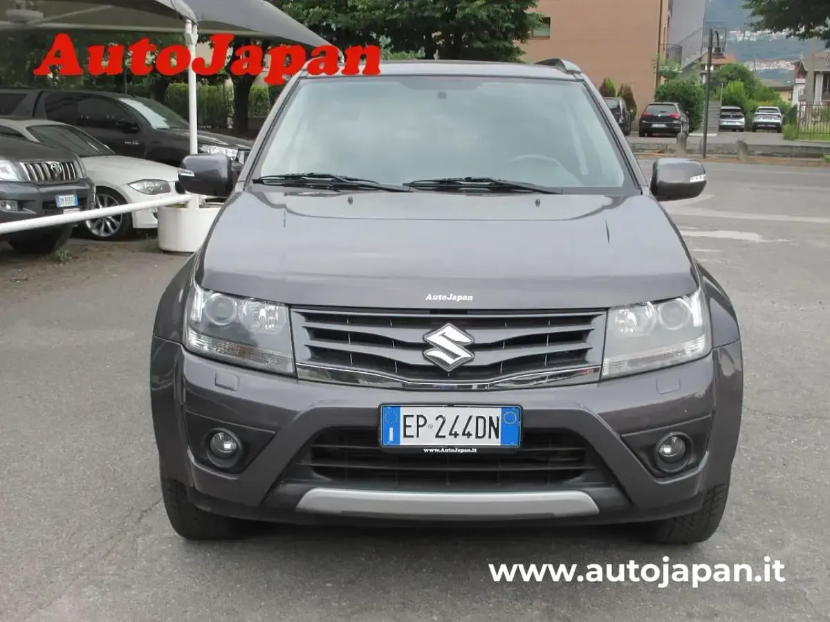 Usata Suzuki Grand Vitara 129 CV (94 kW) 2012 Grigio SUV