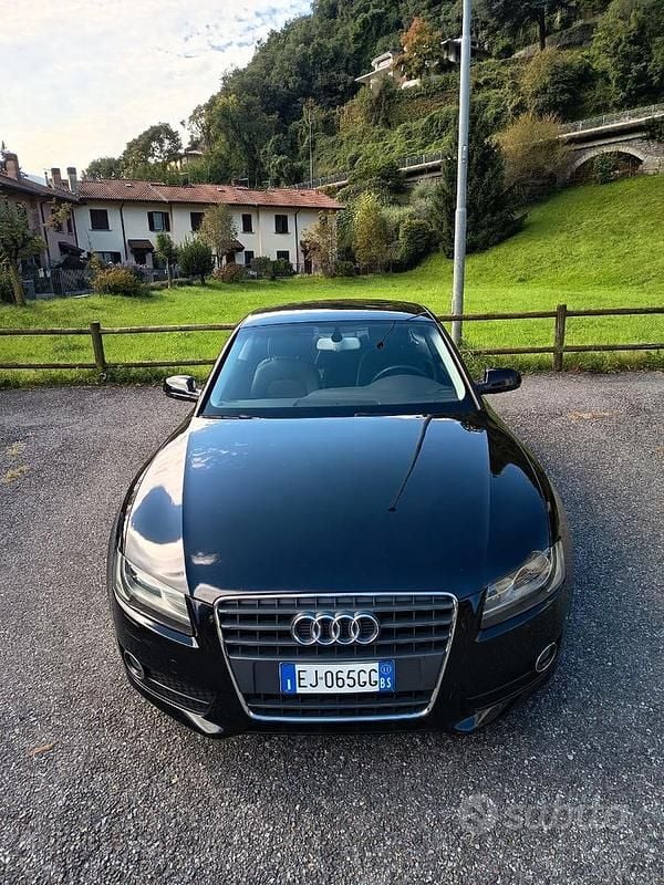 Begagnad Audi A5 170 HK (125 kW) 2011 Svart Sportkupé