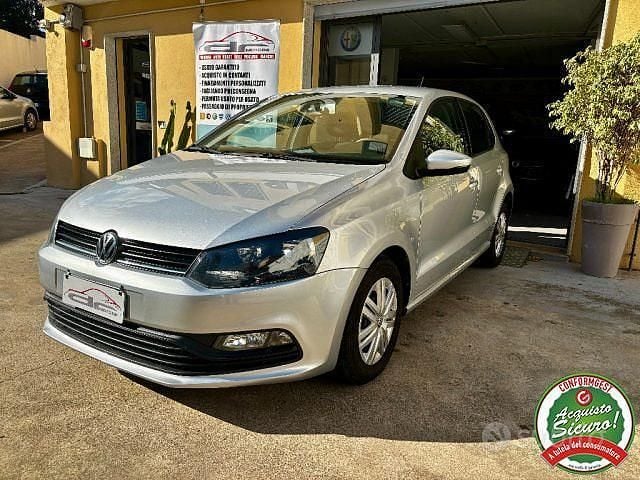 Usata VW Polo Trendline 60 CV (44 kW) 2017 Grigio metallizzato Berlina