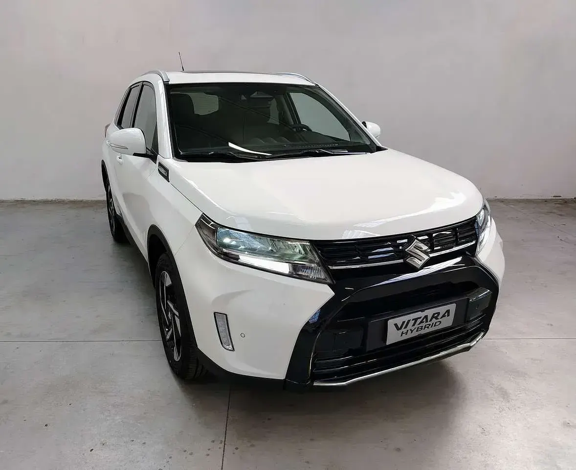 Nuova Suzuki Vitara 109 CV (80 kW) 2026 Bianco SUV