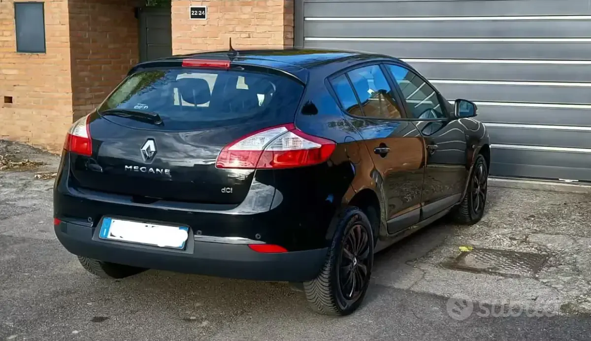 Usata Renault Mégane 110 CV (80 kW) 2013 Nero Berlina