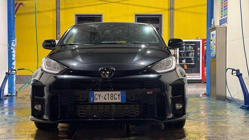 Usata Toyota Yaris 261 CV (191 kW) 2021 Utilitaria