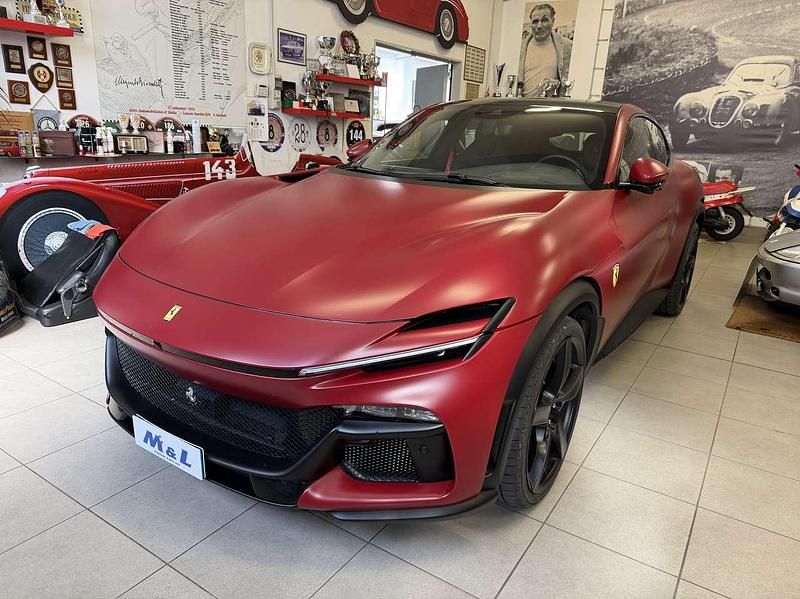 Nuova Ferrari Purosangue 725 CV (533 kW) 2025 Rosso SUV
