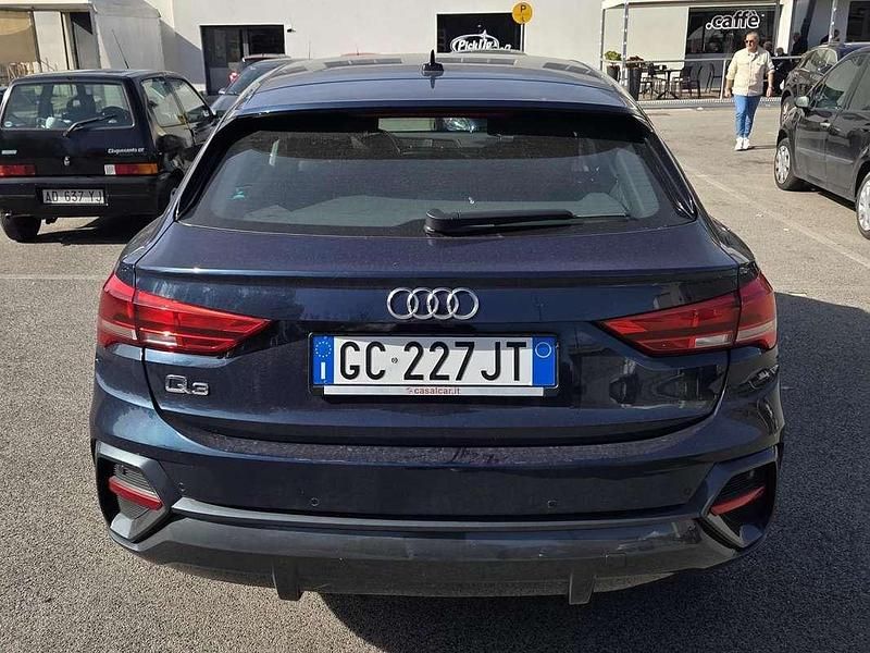 Usata Audi Q3 Sportback Business Plus 150 CV (110 kW) 2020 Blu/azzurro SUV