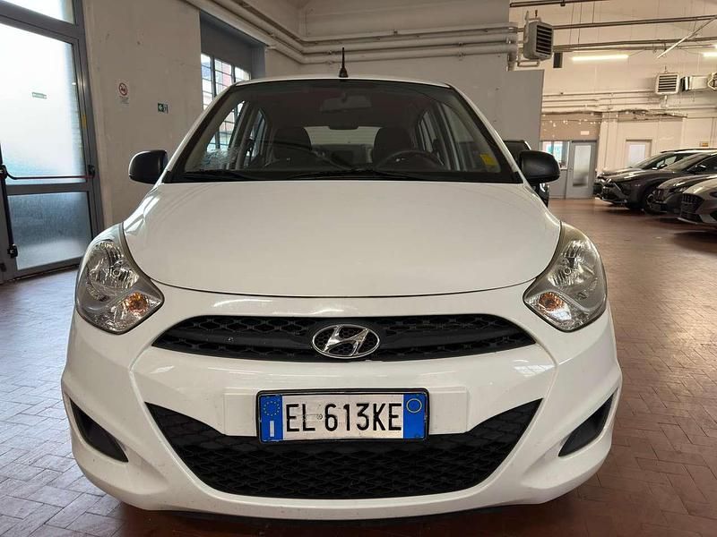 Usata Hyundai i10 Classic 69 CV (50 kW) 2012 Bianco Utilitaria