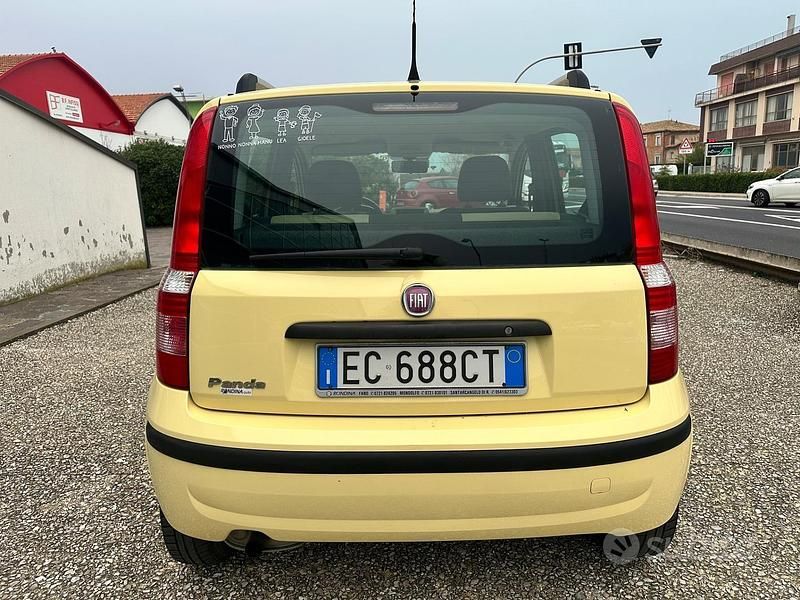 Usata Fiat Panda Dynamic 69 CV (50 kW) 2010 Giallo Berlina