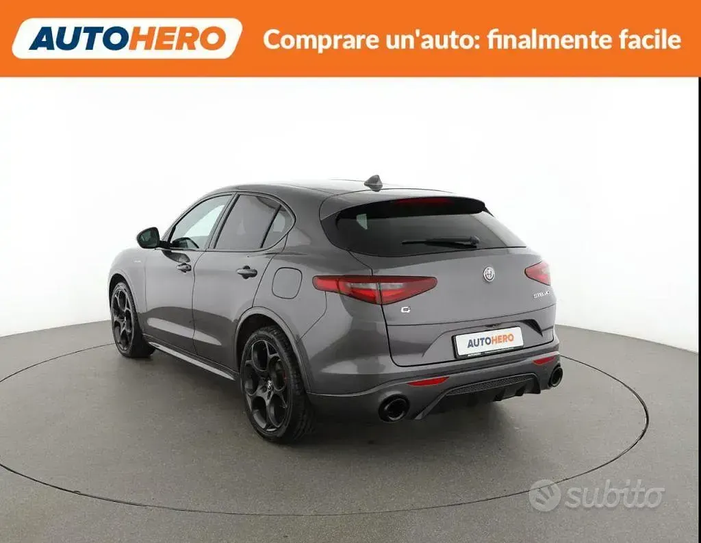 Usata Alfa Romeo Stelvio 209 CV (153 kW) 2022 Grigio SUV