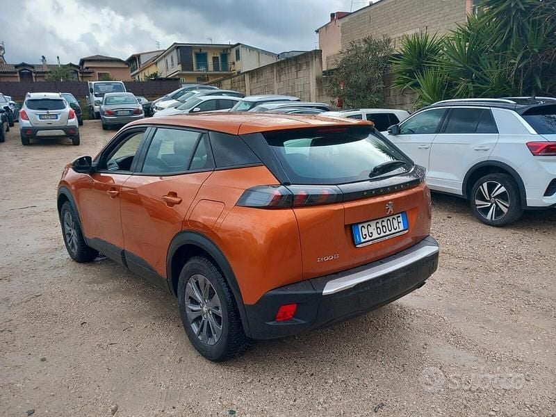Gebraucht Peugeot 2008 Active 155 PS (114 kW) 2021 Braun SUV
