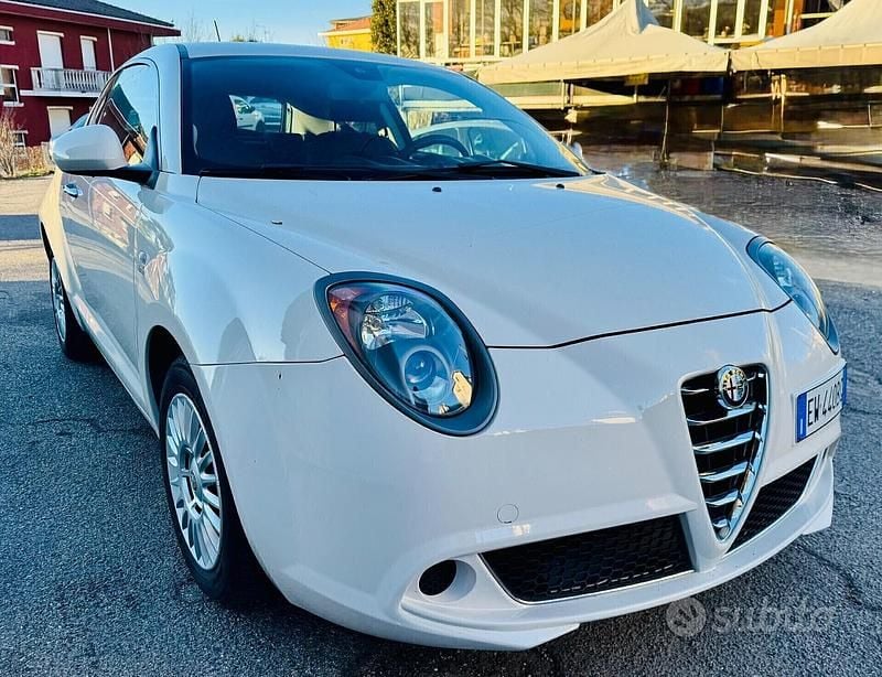 Usata Alfa Romeo MiTo Progression 70 CV (51 kW) 2014 Beige Utilitaria