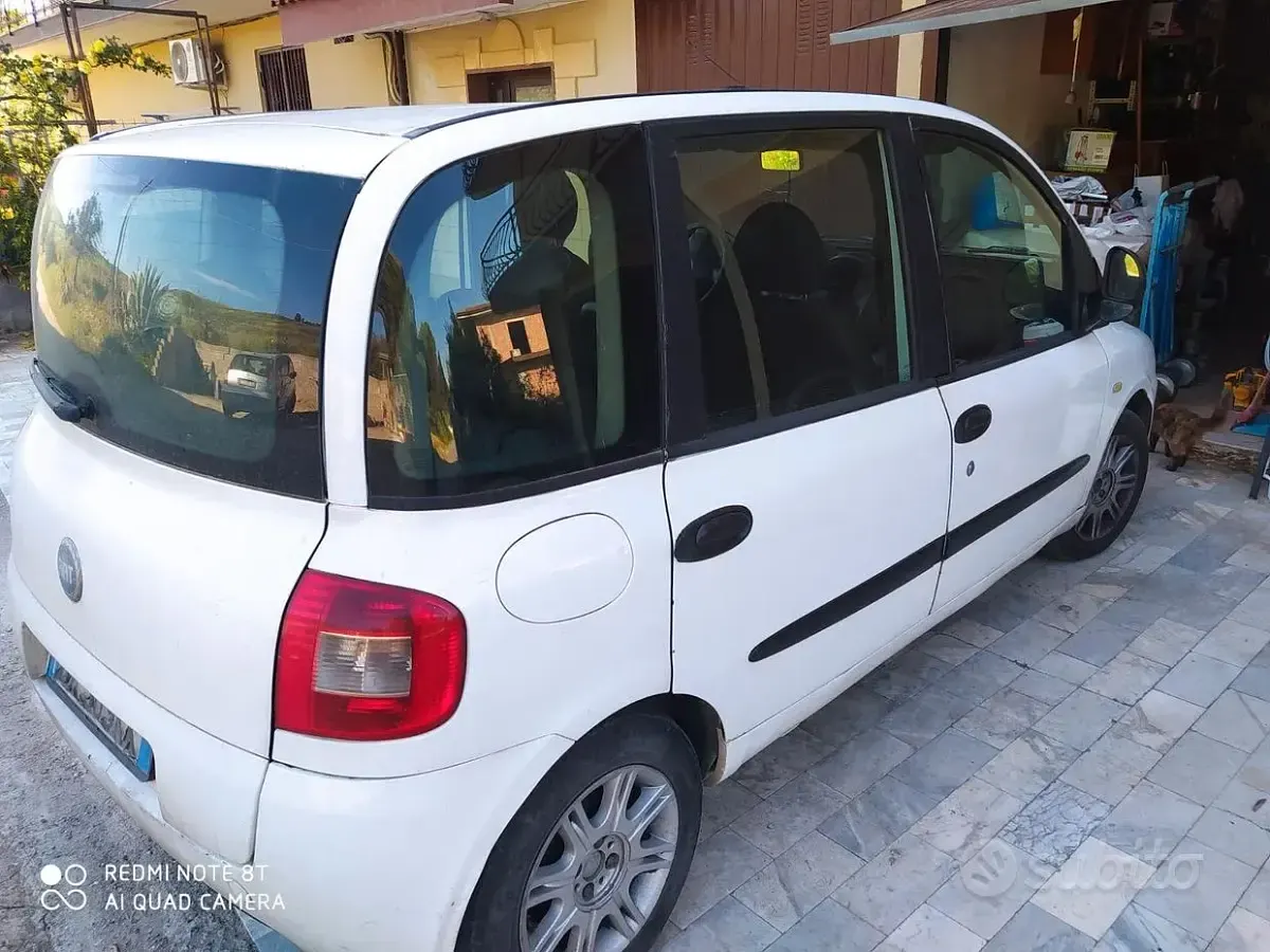 Usata Fiat Multipla 116 CV (85 kW) 2006 Bianco Monovolume