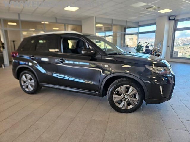 Usata Suzuki Vitara Cool 129 CV (94 kW) 2024 Nero SUV