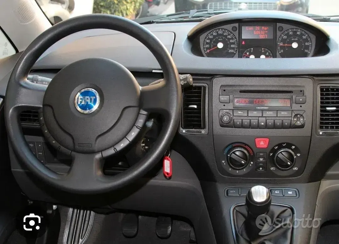 Usata Fiat Idea 70 CV (51 kW) 2006 Blu Monovolume