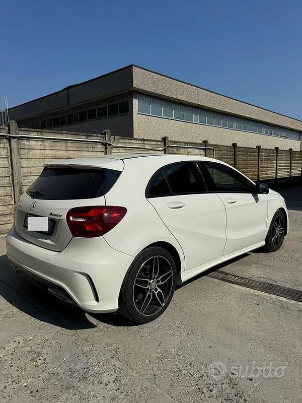 Usata Mercedes A200 Premium 136 CV (100 kW) 2016 Bianco Berlina