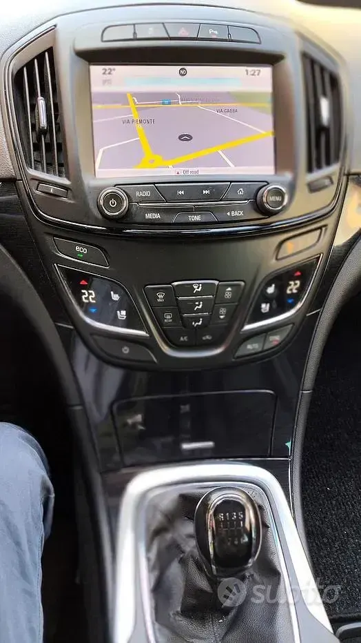 Usata Opel Insignia 170 CV (125 kW) 2015 Grigio Station wagon