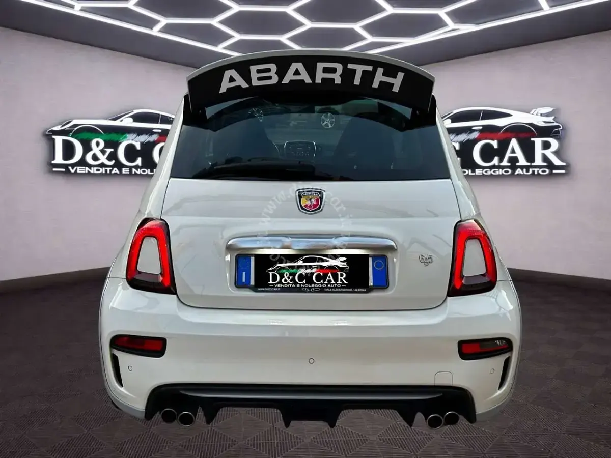Usata Abarth 695 179 CV (131 kW) 2020 Bianco Utilitaria