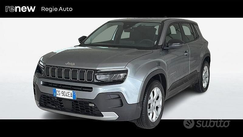 Usata Jeep Avenger Altitude 101 CV (74 kW) 2024 Grigio chiaro SUV