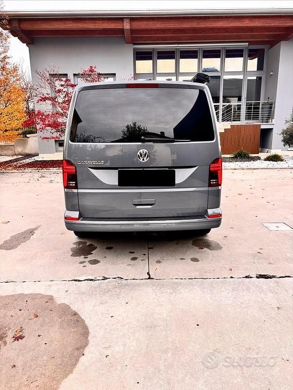 Occasion VW Caravelle 150 PK (110 kW) 2022 Grijs Van