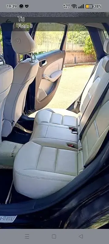 Usata Mercedes B180 109 CV (80 kW) 2015 Nero Utilitaria