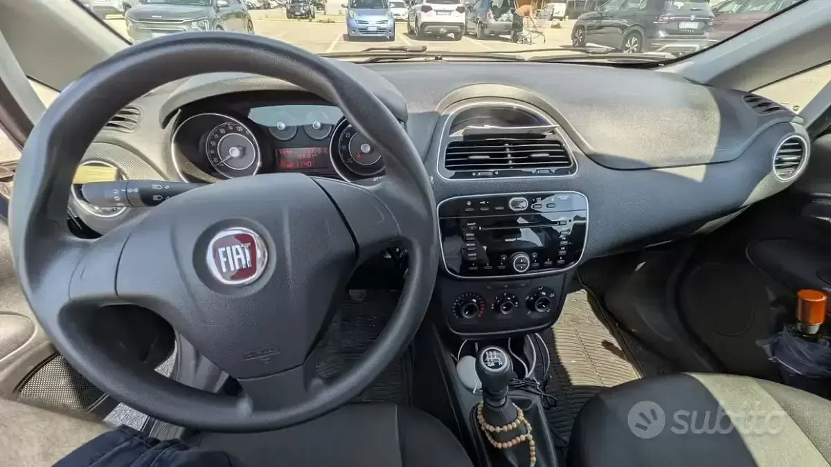 Usata Fiat Punto 77 CV (56 kW) 2017 Bluazzurro Utilitaria