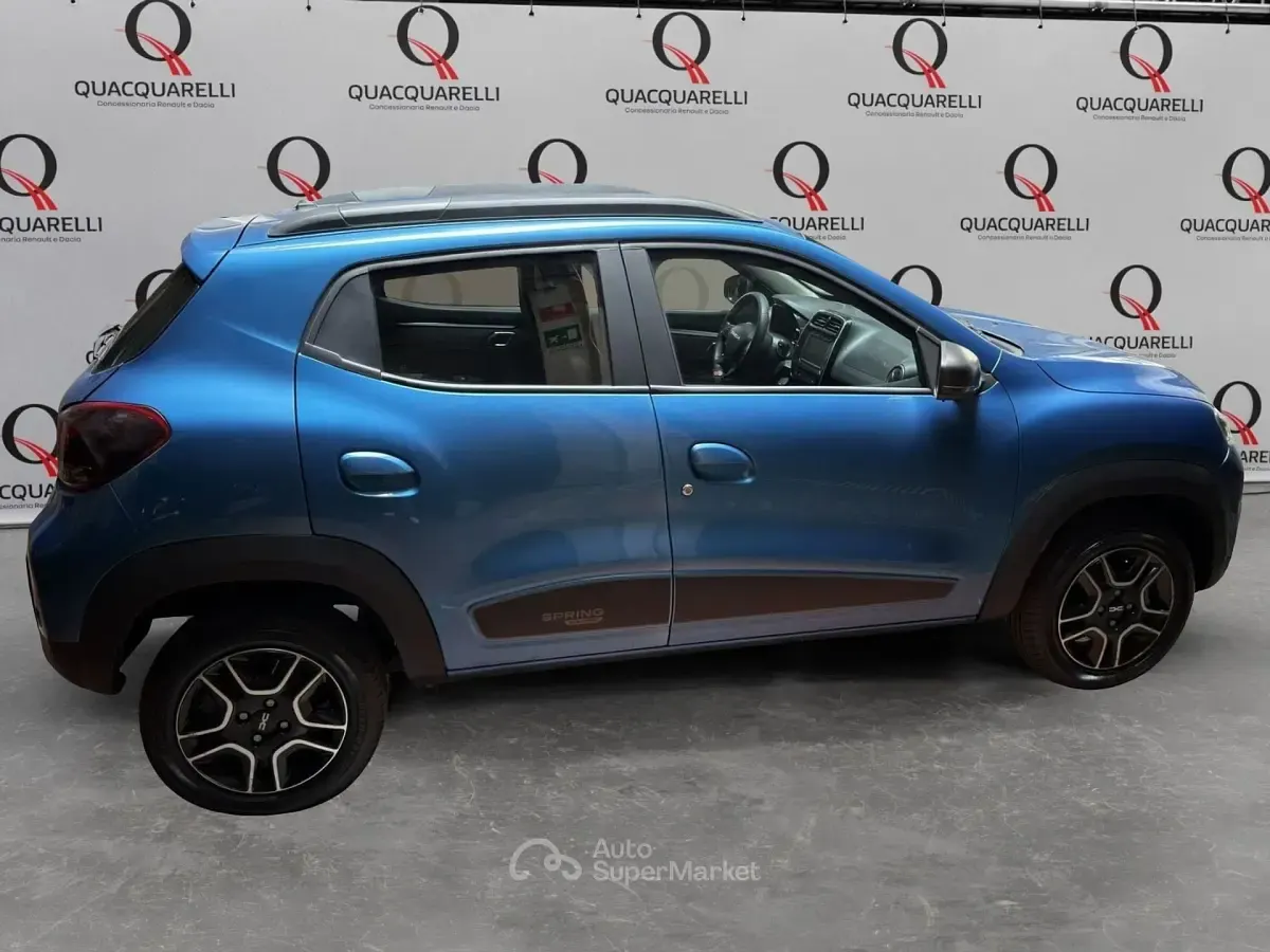 Usata Dacia Spring Expression 33 kW (45 CV) 2023 Blu/azzurro Utilitaria