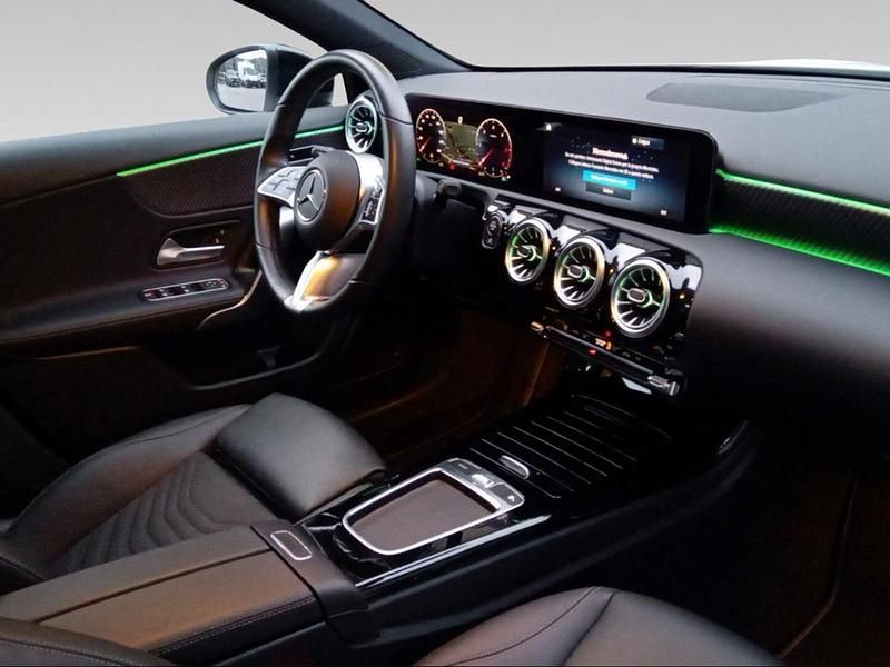 Begagnad Mercedes A180 Advanced Plus 116 HK (85 kW) 2024 Vit Sedan