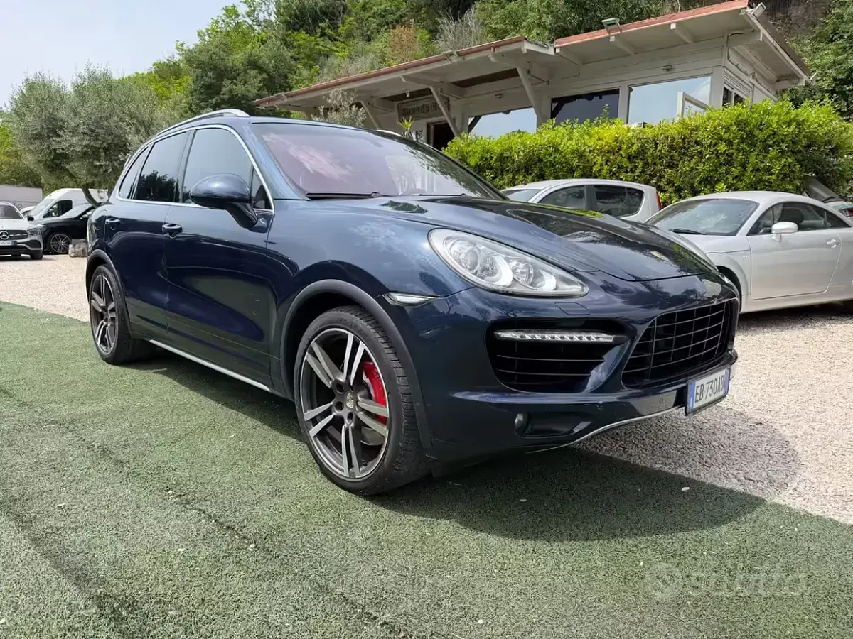 Usata Porsche Cayenne Turbo 500 CV (367 kW) 2011 Blu SUV
