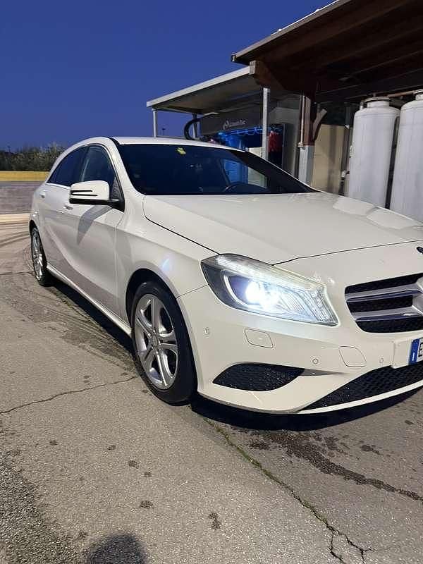 Usata Mercedes A180 109 CV (80 kW) 2012 Berlina