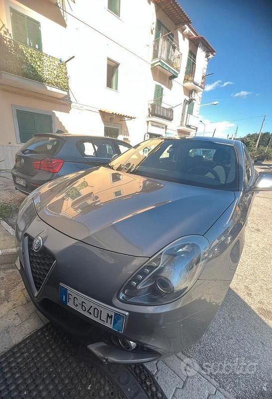 Usata Alfa Romeo Giulietta 120 CV (88 kW) 2016 Grigio Utilitaria