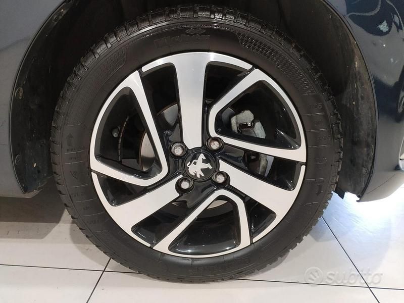 Usata Peugeot 108 Allure 69 CV (50 kW) 2017 Blu Berlina