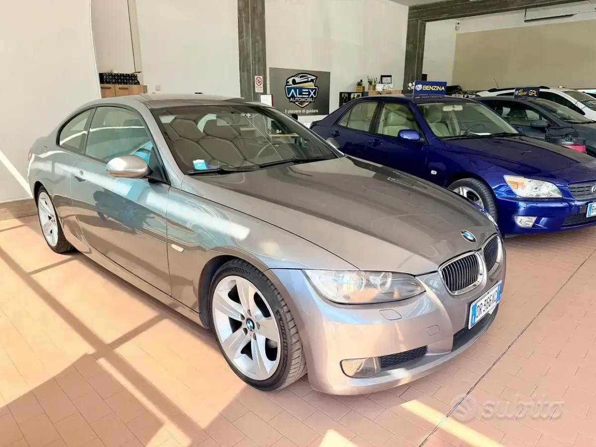 Usata BMW 320 170 CV (125 kW) 2008 Grigio Coupé
