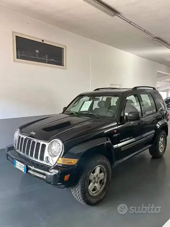 Usata Jeep Cherokee Limited 163 CV (119 kW) 2005 Nero SUV