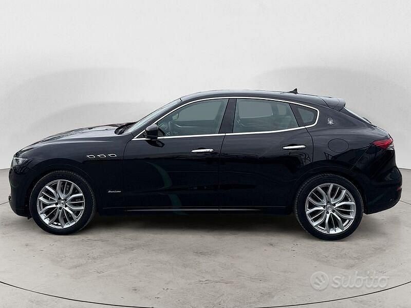 Usata Maserati Levante GranLusso 275 CV (202 kW) 2021 Nero SUV