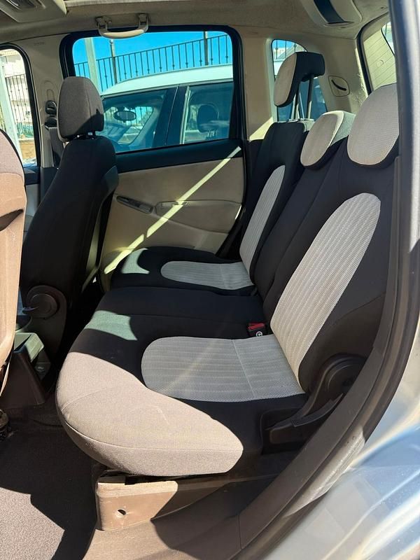 Usata Lancia Musa 70 CV (51 kW) 2006 Beige Monovolume