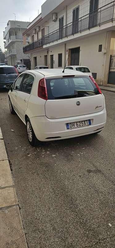Usata Fiat Grande Punto 75 CV (55 kW) 2007 Utilitaria