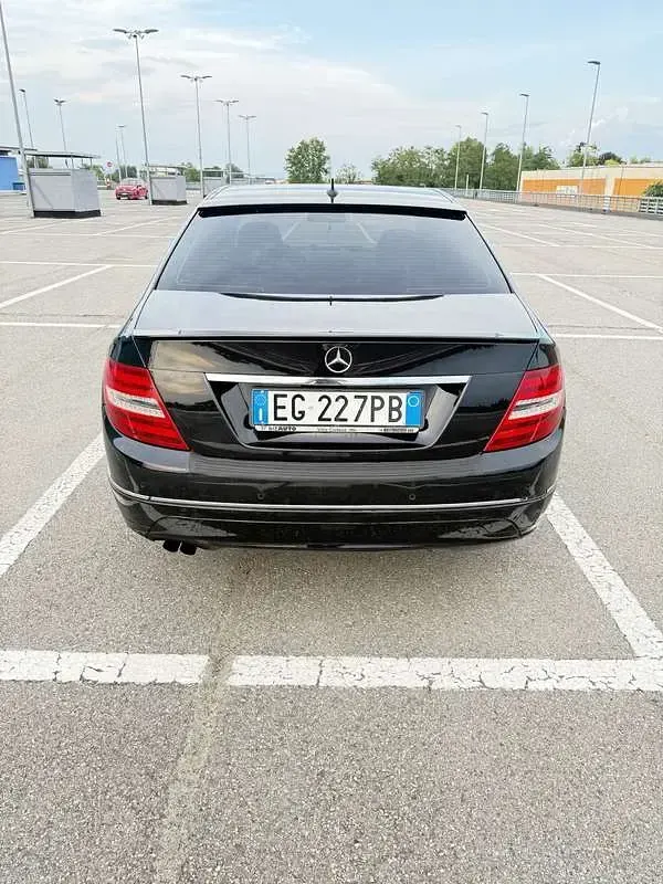 Usata Mercedes C200 Avantgarde 136 CV (100 kW) 2010 Berlina