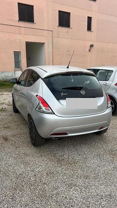 Usata Lancia Ypsilon 2018 Grigio Utilitaria
