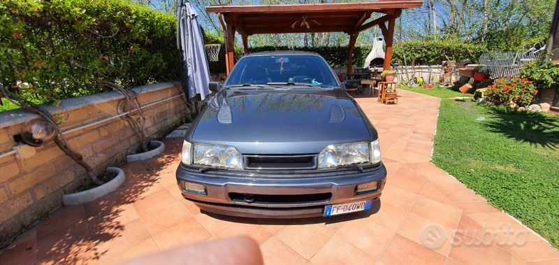 Usata Ford Sierra 200 CV (147 kW) 1990 Grigio Berlina