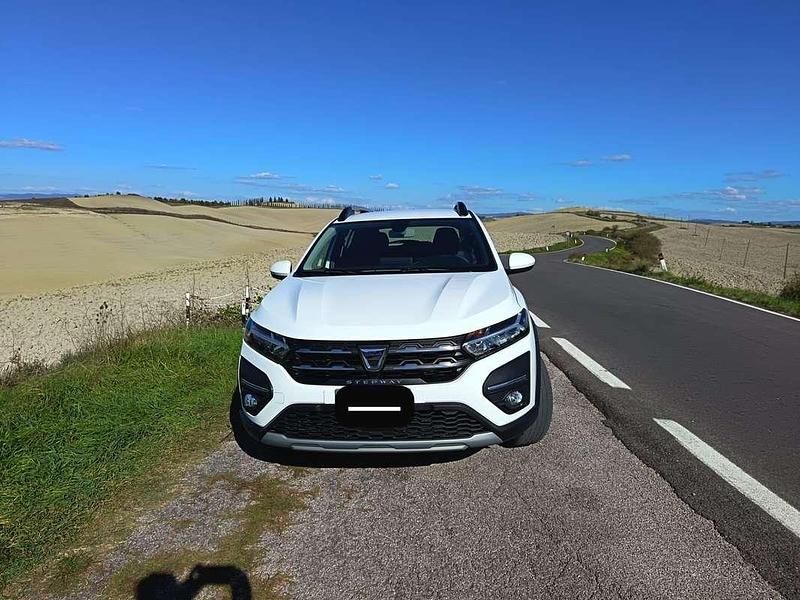 Usata Dacia Sandero Comfort 101 CV (74 kW) 2022 Utilitaria