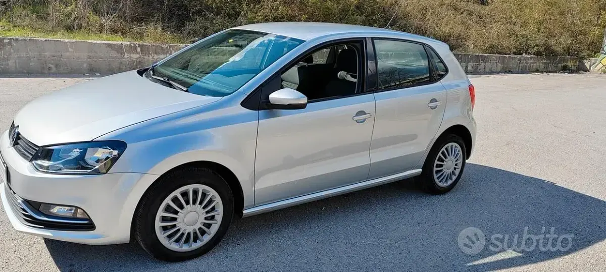 Usata VW Polo Cross 90 CV (66 kW) 2016 Grigio Utilitaria