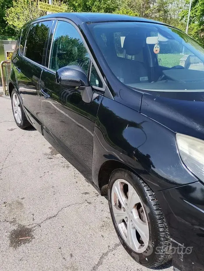 Usata Renault Scenic E-Tech 110 CV (80 kW) 2011 Monovolume