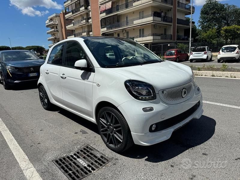 Usata Smart ForFour Brabus 109 CV (80 kW) 2018 Bianco Utilitaria