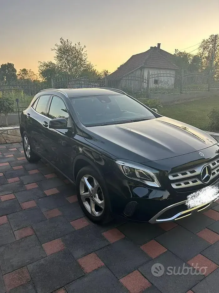 Usata Mercedes GLA180 2018 Nero SUV