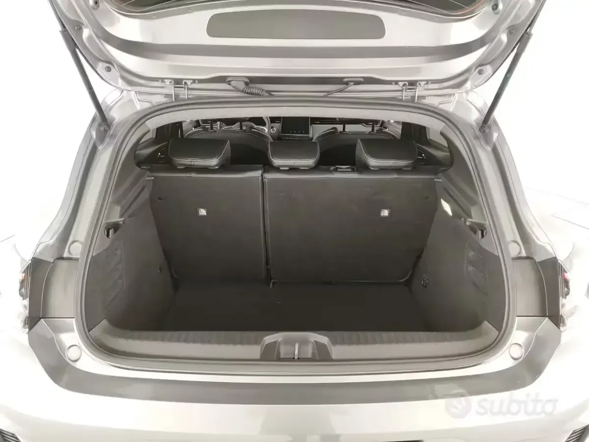 Usata Renault Clio Techno 90 CV (66 kW) 2025 Grigio Utilitaria