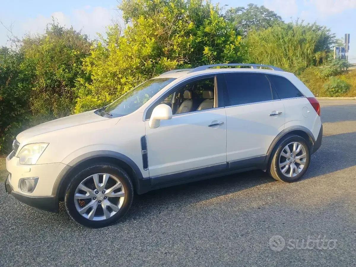 Usata Opel Antara 184 CV (135 kW) 2014 Bianco SUV