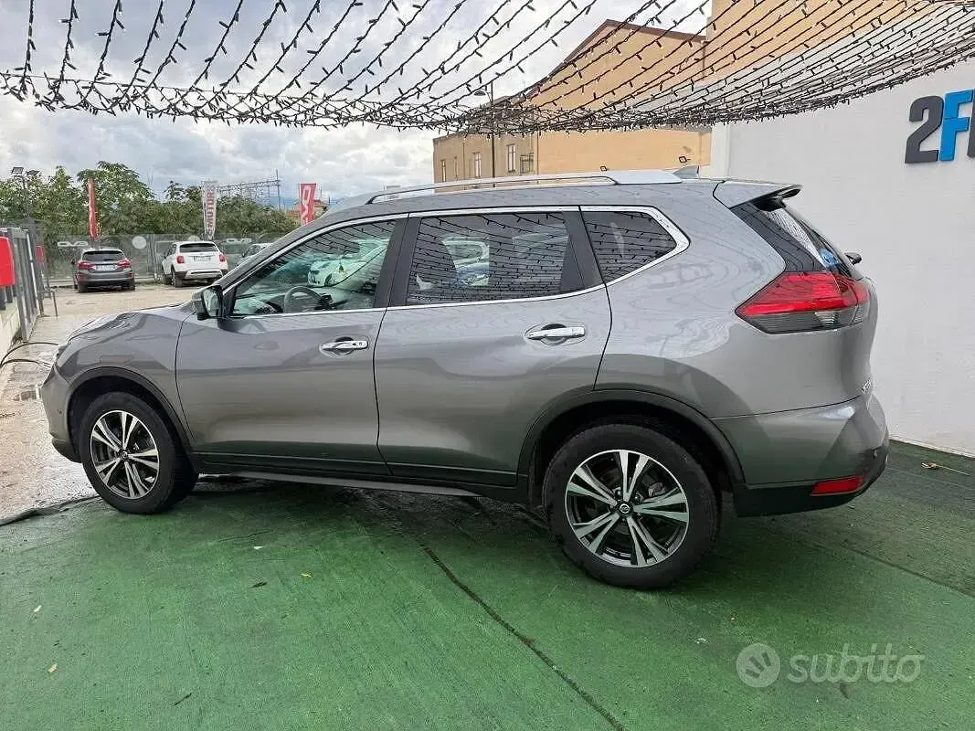 Gebraucht Nissan X-Trail Tekna 177 PS (130 kW) 2019 Grau SUV
